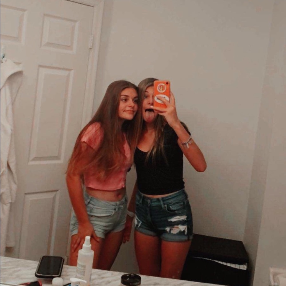 Meet your Posher, Abbie